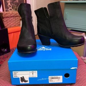 John Fluevog Rosy black ankle boot